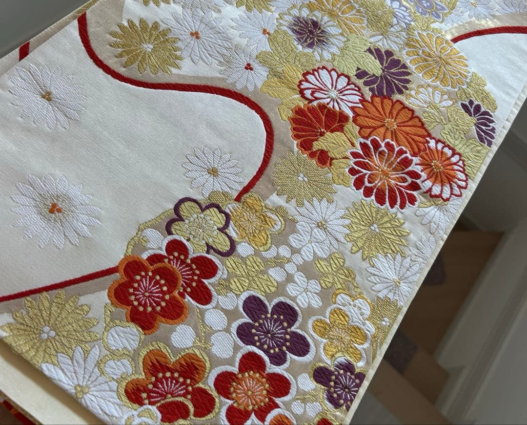 正絹振袖フルセット　古典柄 展示品　緑色　金彩　金刺繍　タグ付き　成人式