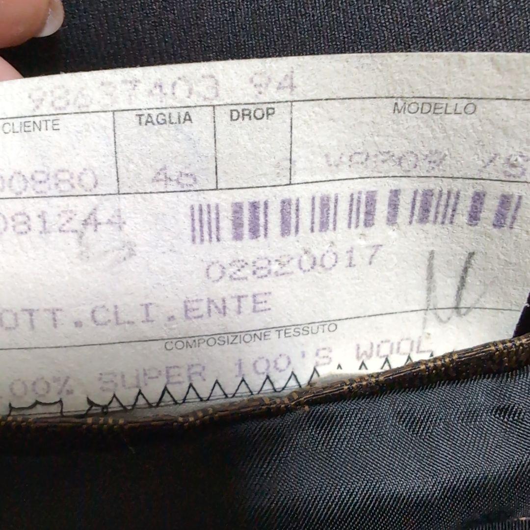 LOUIS VUITTON　ブラックスーツ 3ボタン