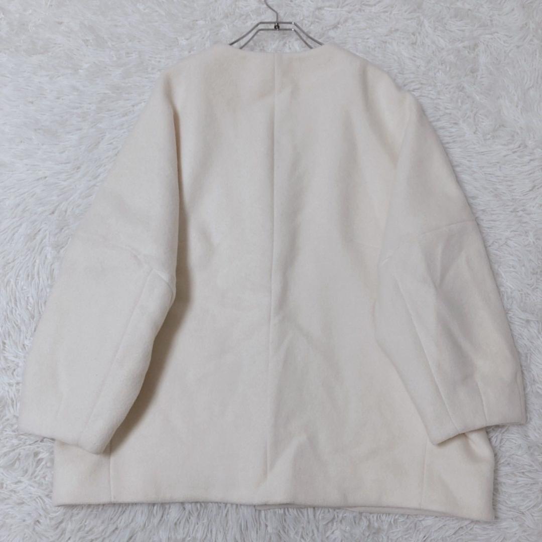 エムドット　ノーカラーコート　ミディアム丈　ウール混　上品　通勤　冬　アイボリー