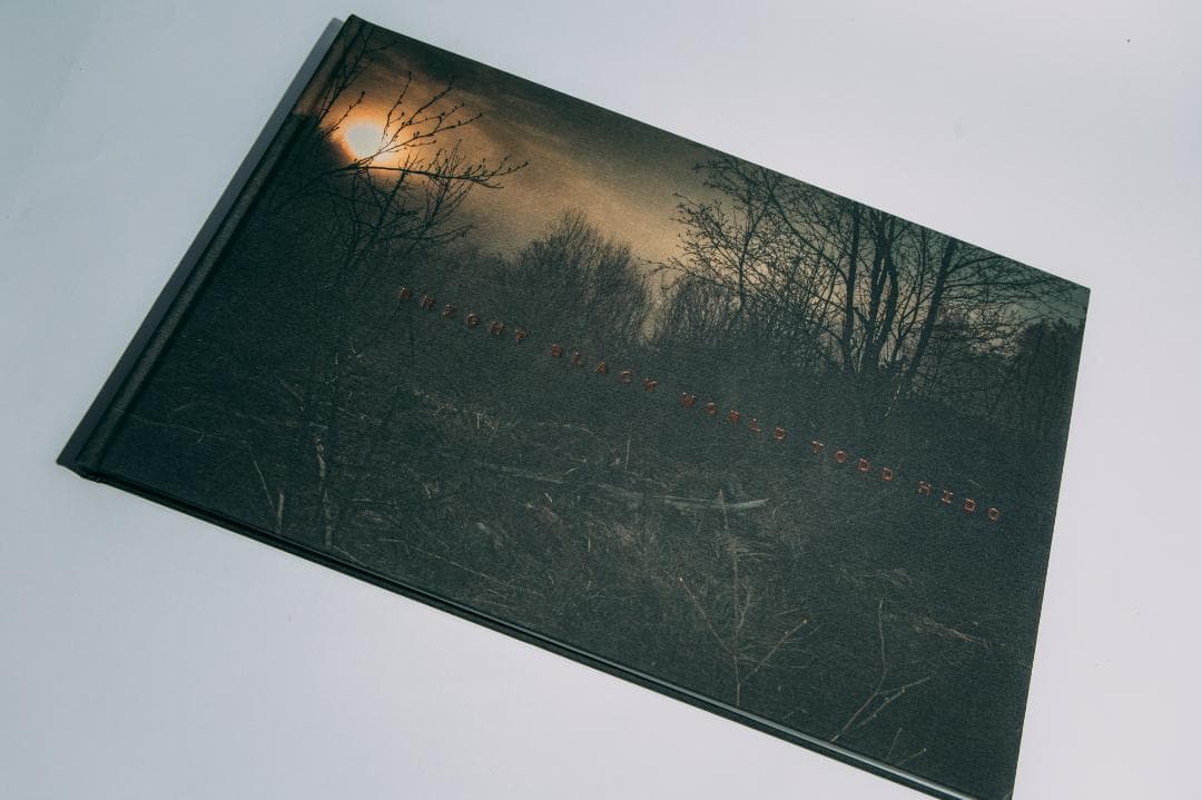 （初版・サイン本） Todd Hido / Bright Black World