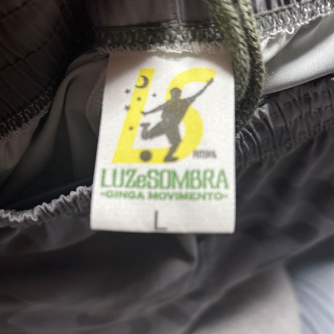 ルースイソンブラ　迷彩柄 サッカーウェア上下セット　18番　サイズL