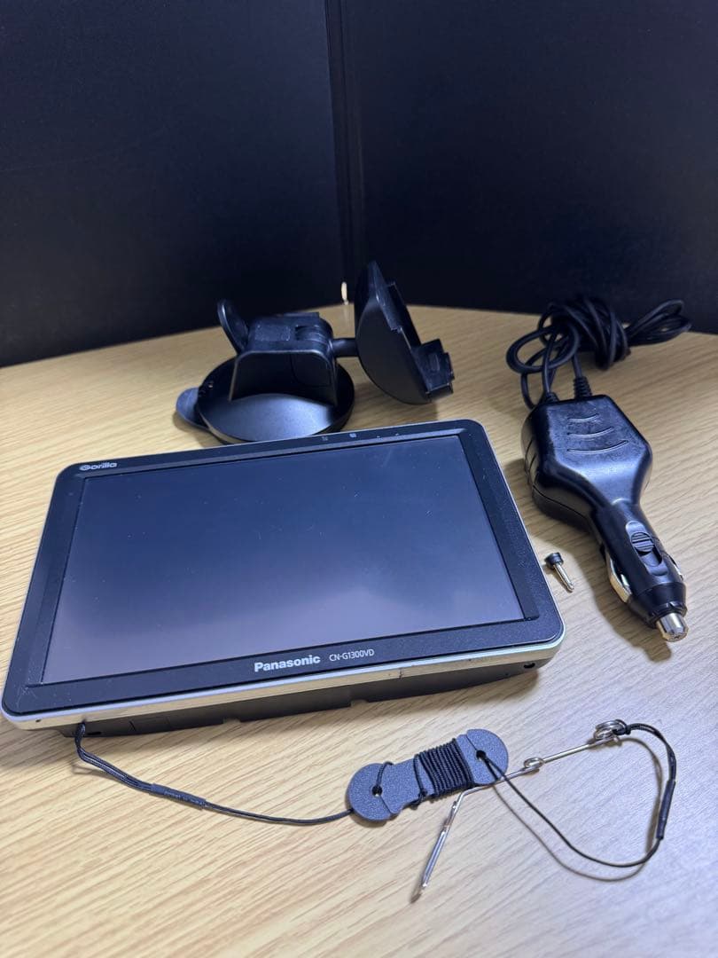 2020年製CN-G1300VD Panasonic製ゴリラ　ポータブルナビ一式