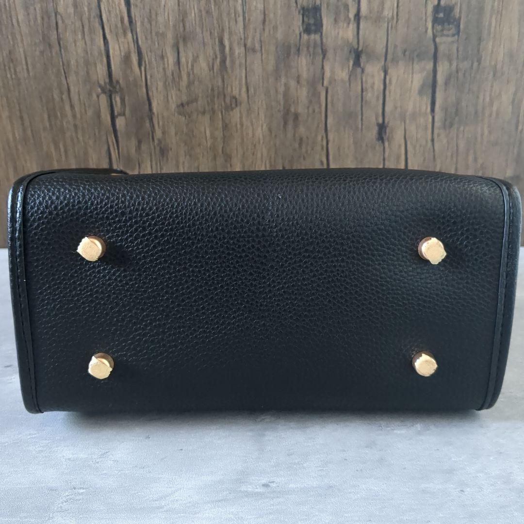 【新品】COACH　デンプシー トート 22 シグネチャー キャンバス