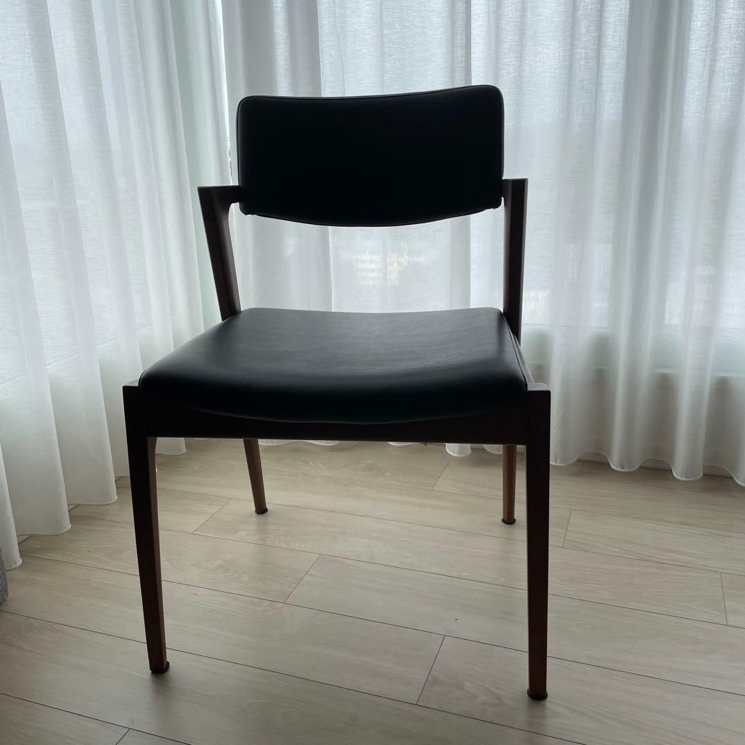 K*様 koti ダイニングチェア　ウォルナット　ソフトレザー　ブラック