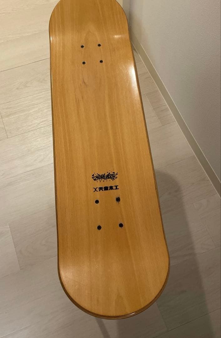 【週末値下】天童木工 x サスクワッチファブリックス　スケボーデッキ (脚付)