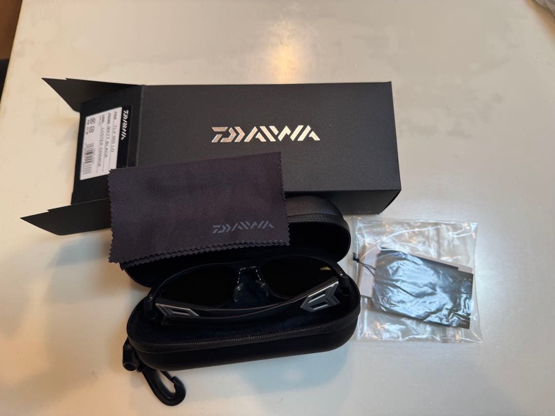 ダイワ 偏光サングラス TLX005 タレックス