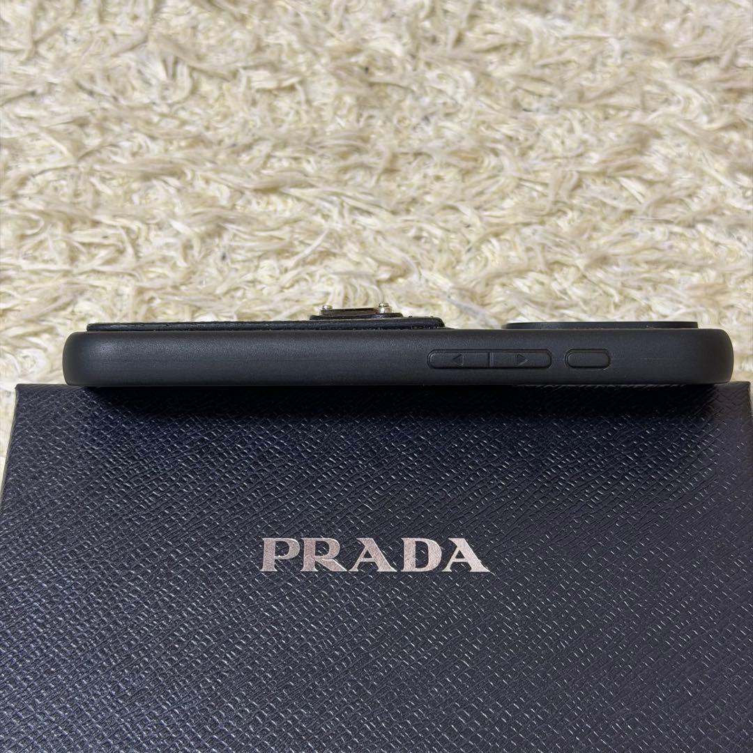 ☆良品☆PRADA プラダ　iPhoneケース　サフィアーノ　三角ロゴ　ブラック