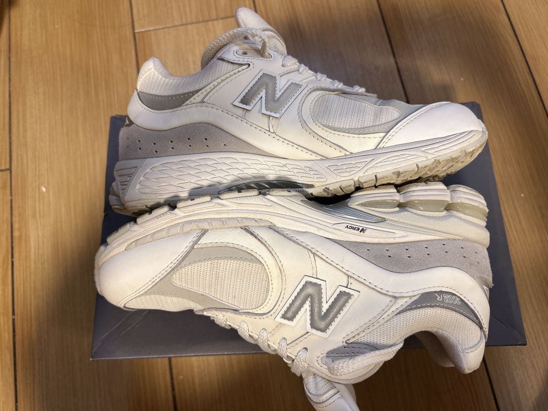 New Balance 2002R GTX 23.5ゴアテックス ホワイト 美品