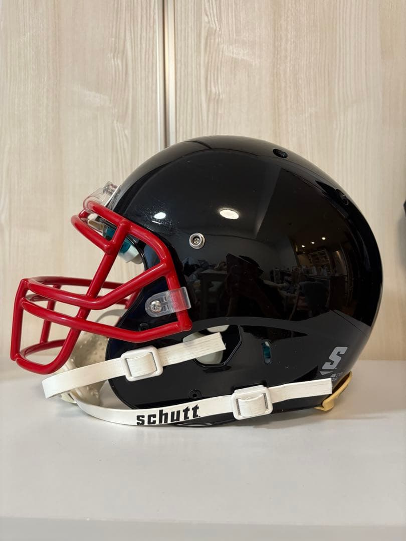 よ*う様 schutt アメリカンフットボールヘルメット 黒/赤