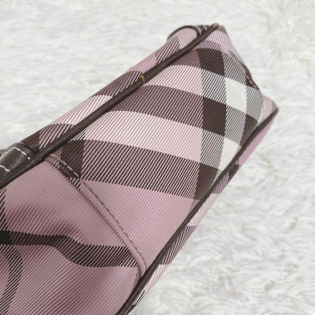 希少 美品 バーバリーブルーレーベル メガノバチェック ショルダーバッグ ピンク