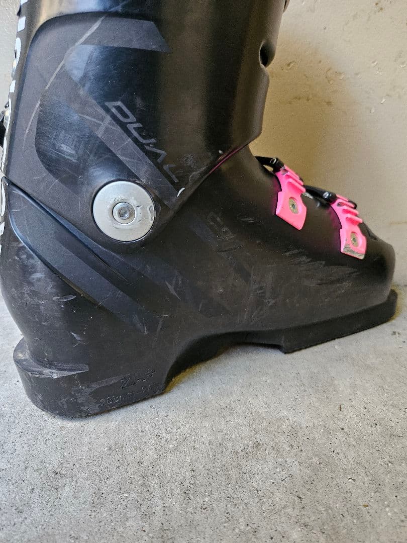 ロシニョール スキーブーツ　ヴィラージュ130　ZA+