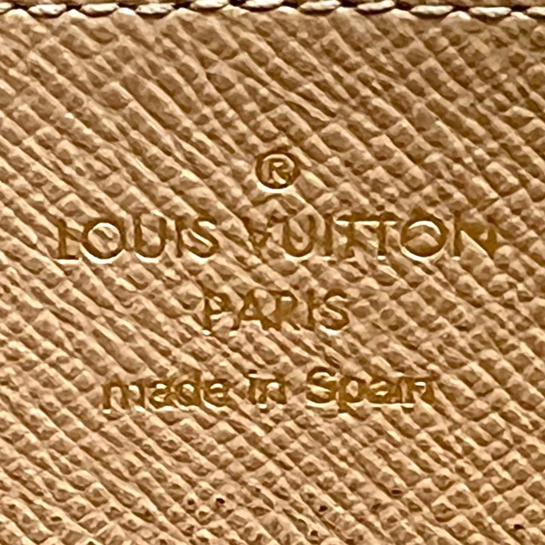 【美品】ルイヴィトン モノグラムジャイアント ジッピーウォレット M67549