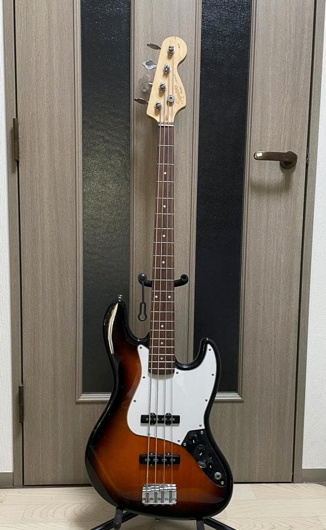 Squier by Fender エレキベース Brown Sunburst