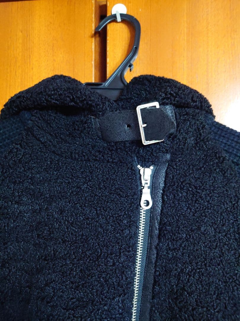 お値下げしました。クールカレアン　フード付き黒ジップアップコート