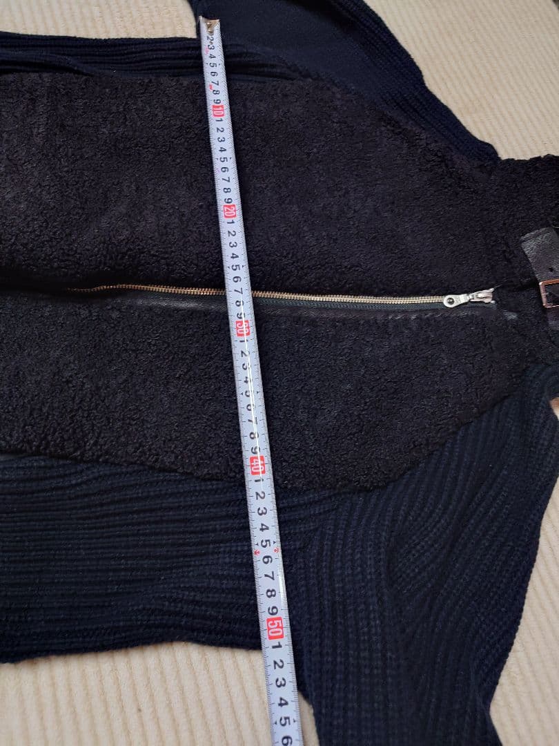 お値下げしました。クールカレアン　フード付き黒ジップアップコート