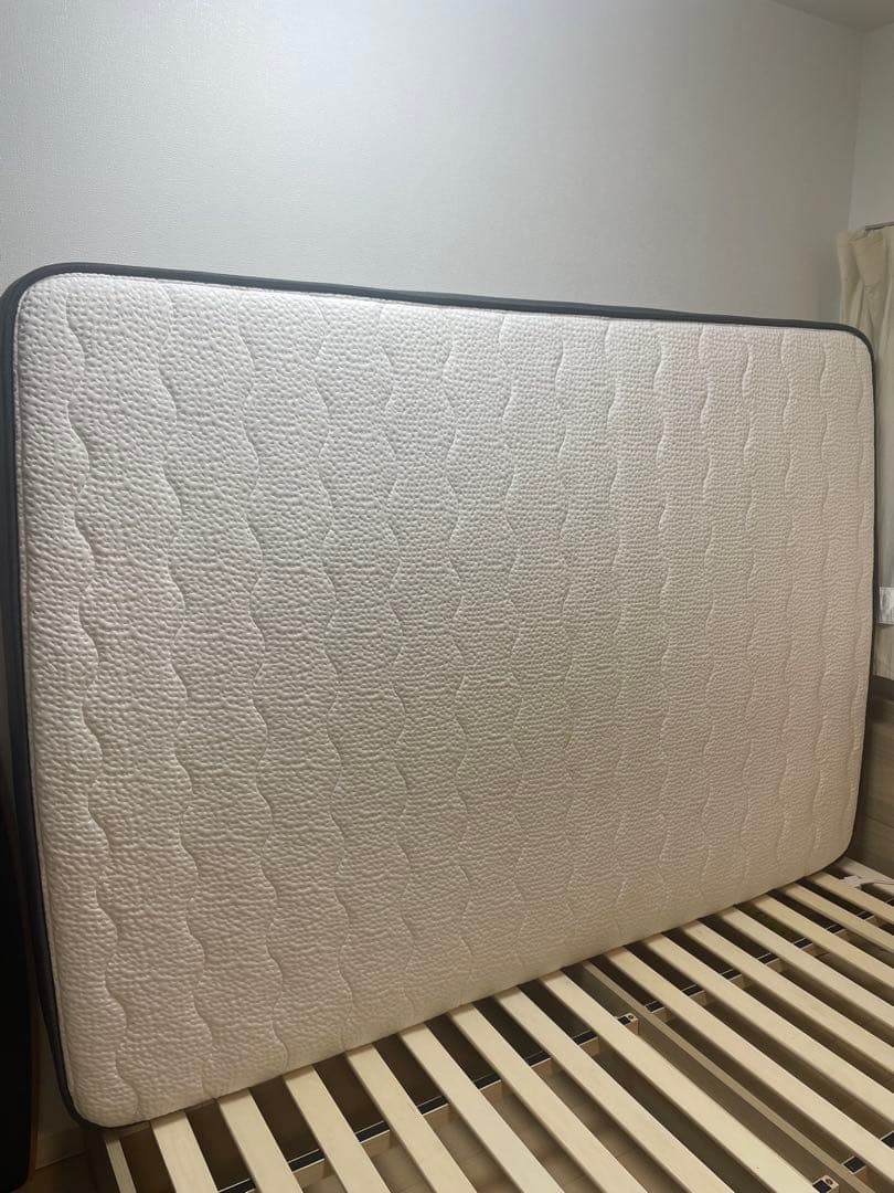 【美品】ダブルサイズ　ベッドフレーム付き　NELL マットレス