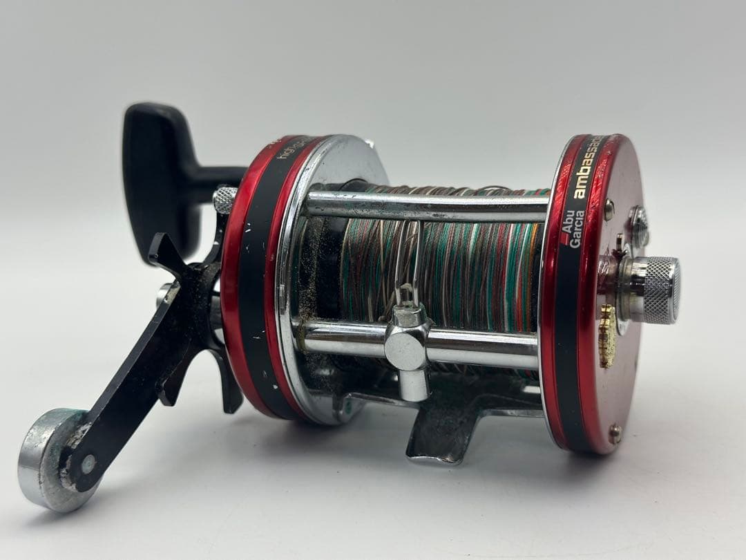 アンバサダー　7000 赤 ベイトリール 赤 325ヤード