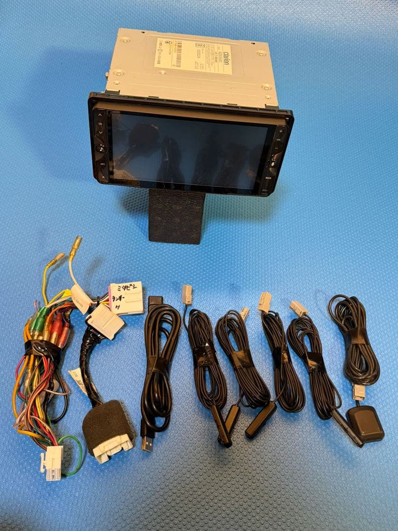 クラリオンGCX714W メモリーナビ 地デジ付★フルセグ DVD再生 USB