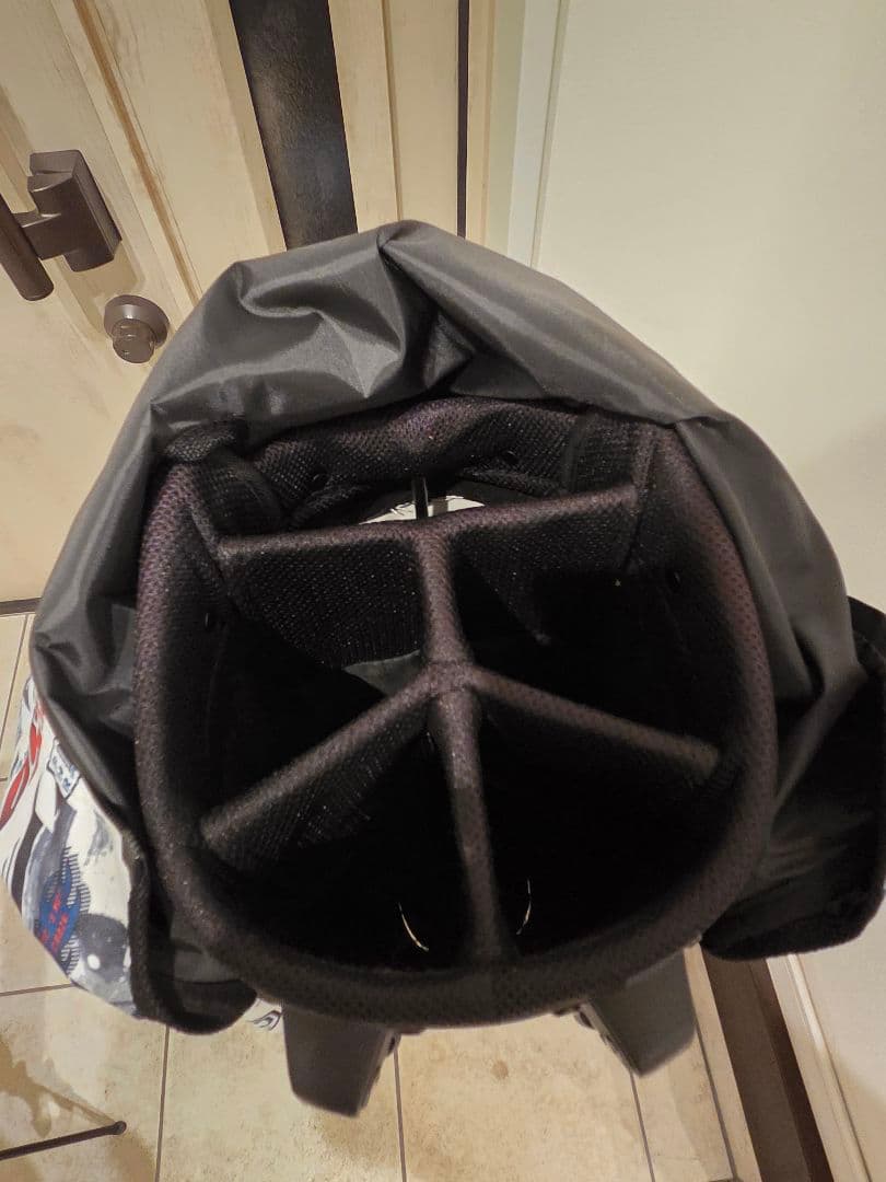 OAKLEY　オークリースタンド式キャディバッグ