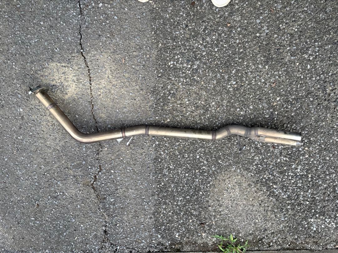 プリウス社外マフラー