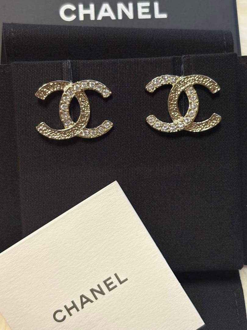 最終　から少し値下げしてみたこれがホンマのラスト CHANEL シャネル　ピアス