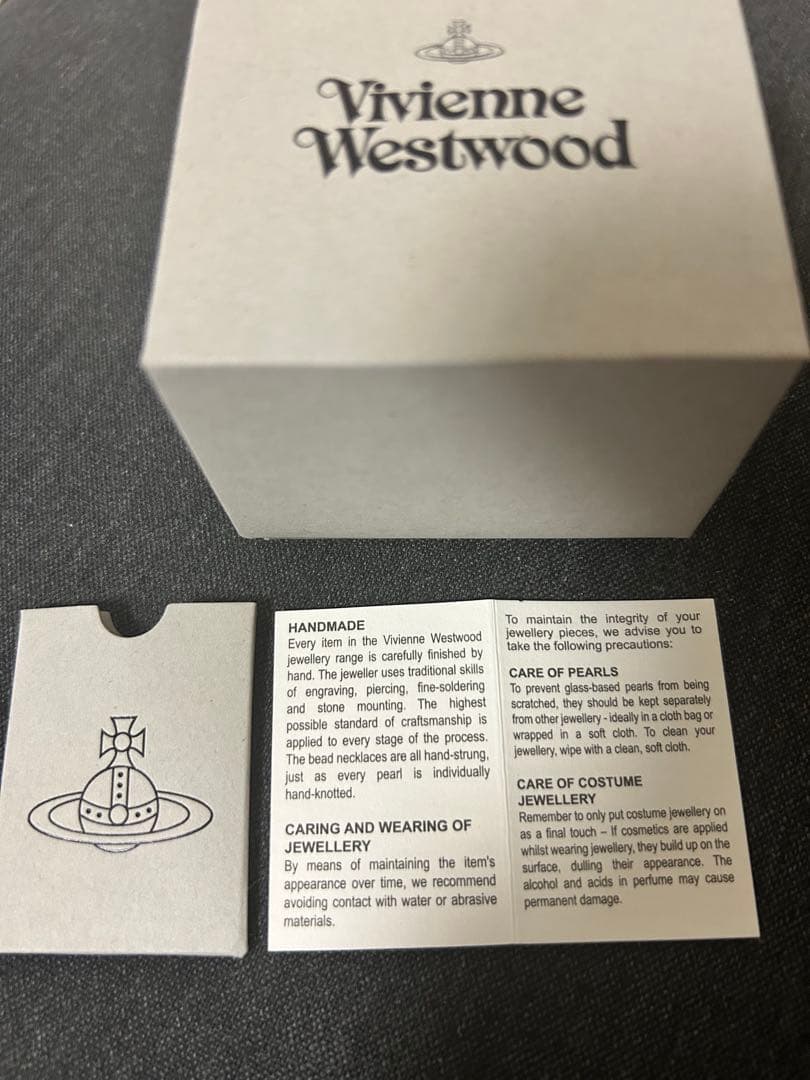Vivienne Westwood ピアス片耳のみ 箱と袋と保証書つき