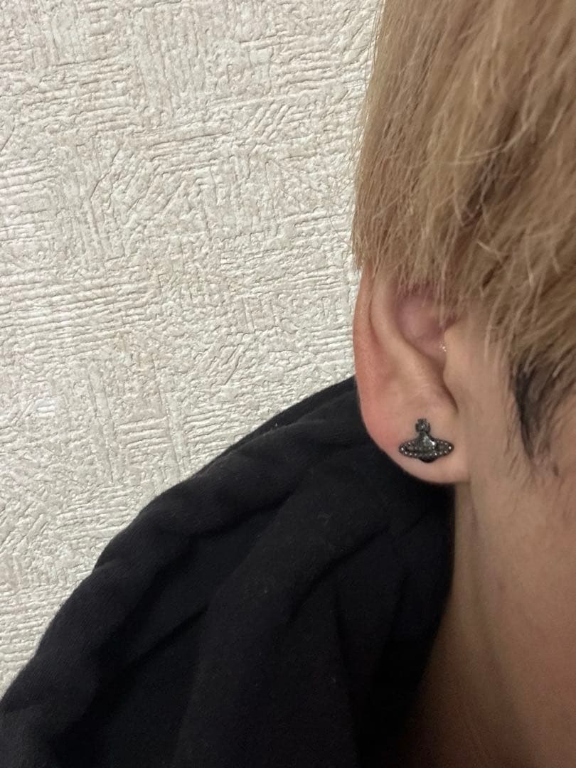 Vivienne Westwood ピアス片耳のみ 箱と袋と保証書つき