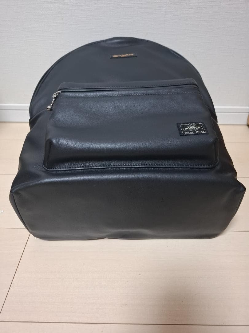 Lewis Leathers ブラックバックパック