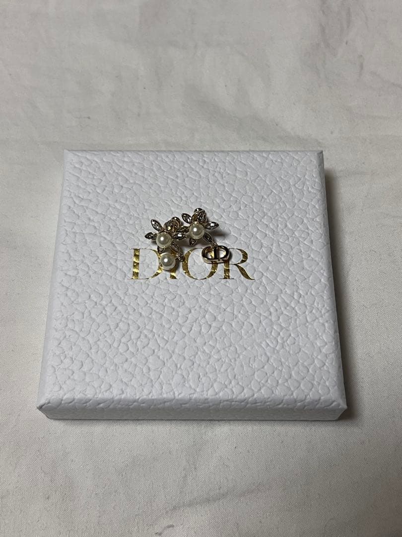 N*3様 Dior ピアス