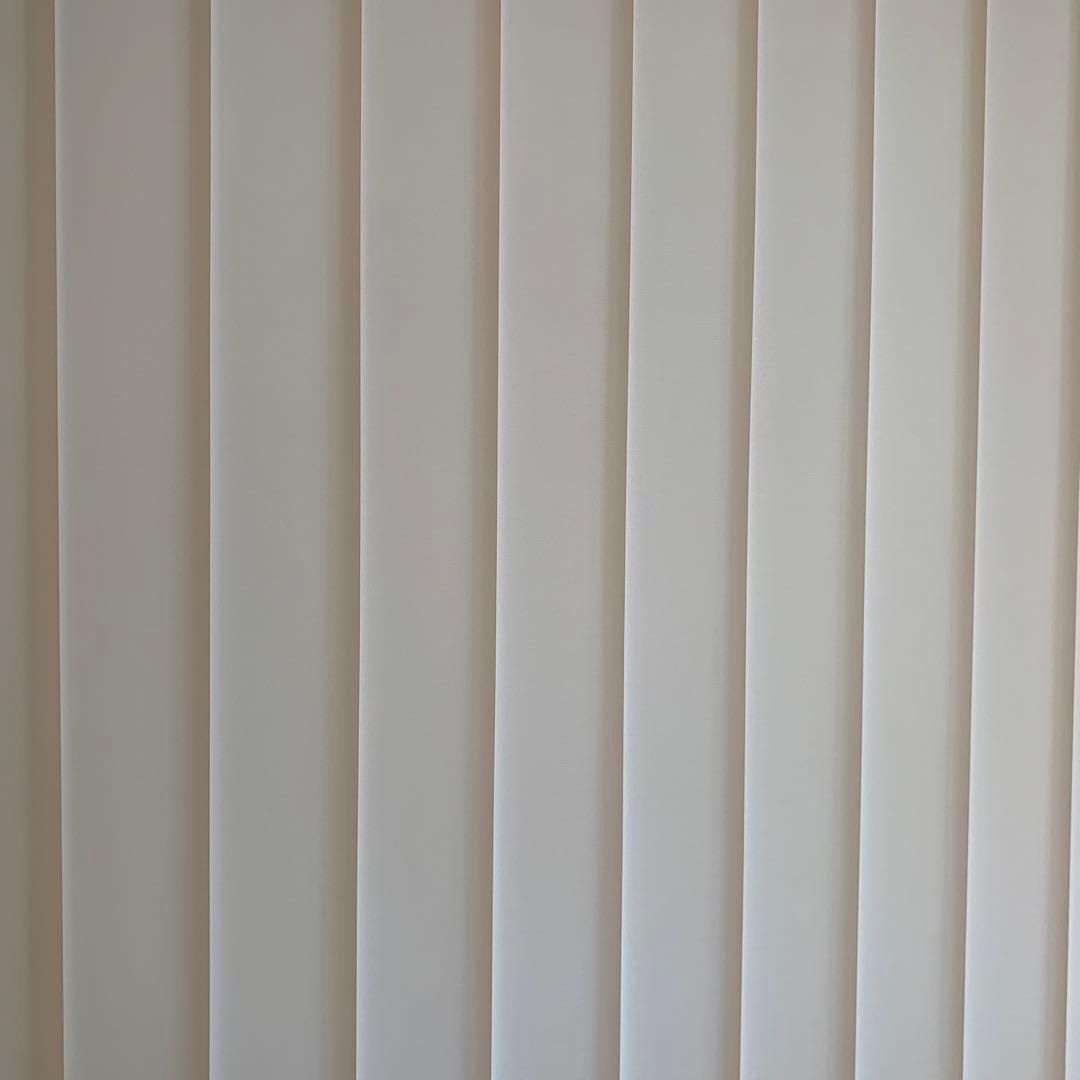 ちびトロ ➡︎2025.5月購入「タチカワ」バーチカルブラインド 遮熱腰高窓