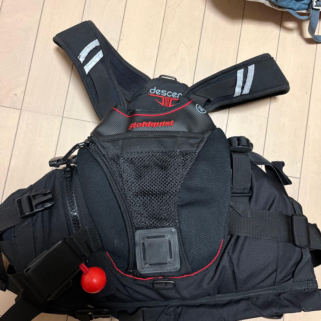 ストールクイスト（Stohlquist)ライフジャケット DESCENT