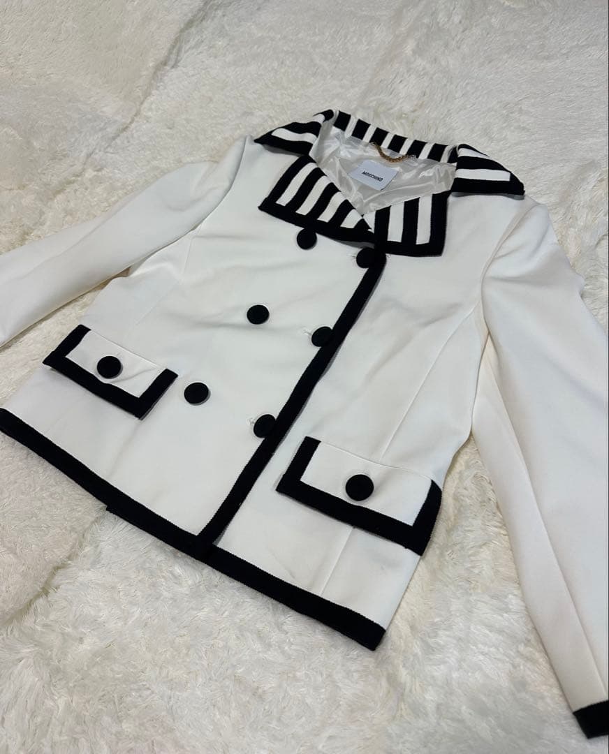 新品タグ付き⭐︎白✖️黒ジャケット