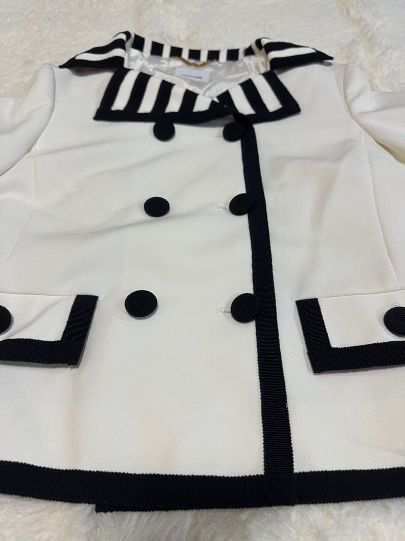 新品タグ付き⭐︎白✖️黒ジャケット