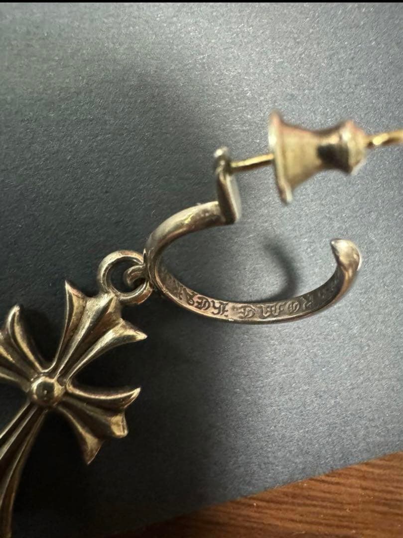 クロムハーツ　クロスフープピアス