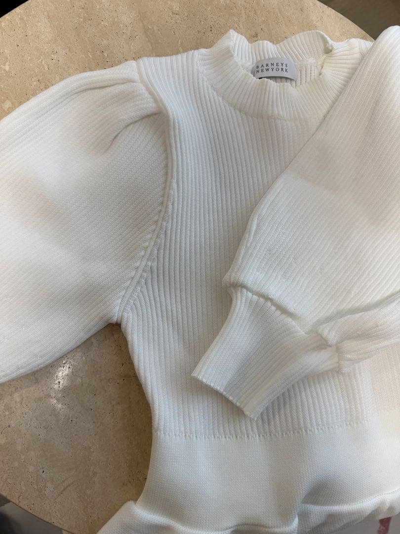 未使用美品【BARNEYS NEW YORK】ニットワンピース　ホワイト