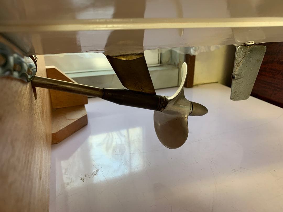 大型スピードボート　引き取り限定プロポ付き