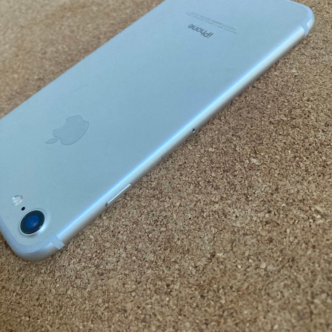 787【早い者勝ち】電池ほぼ新品☆iPhone7 32GB SIMフリー☆