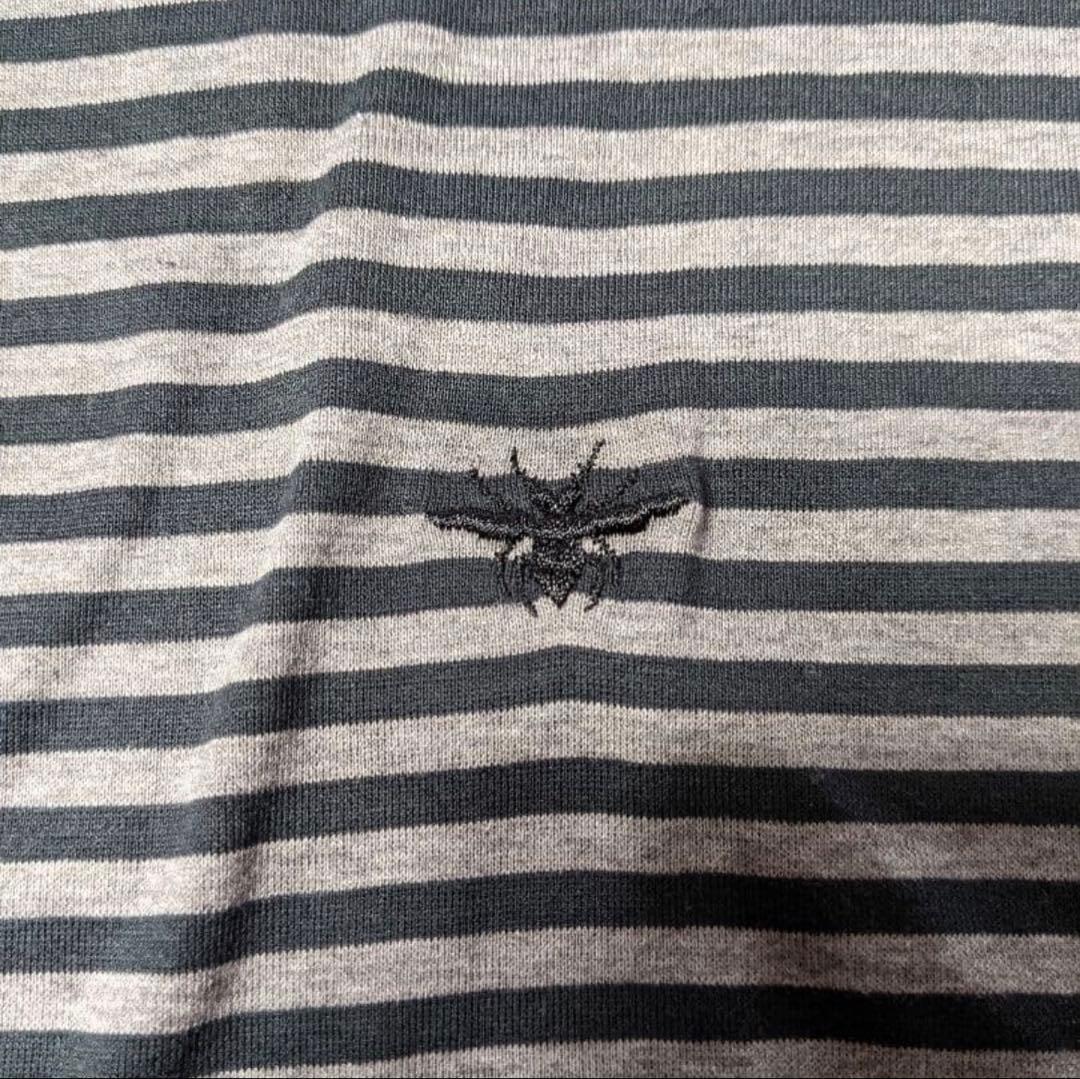 グレーと黒のストライプ長袖カットソー