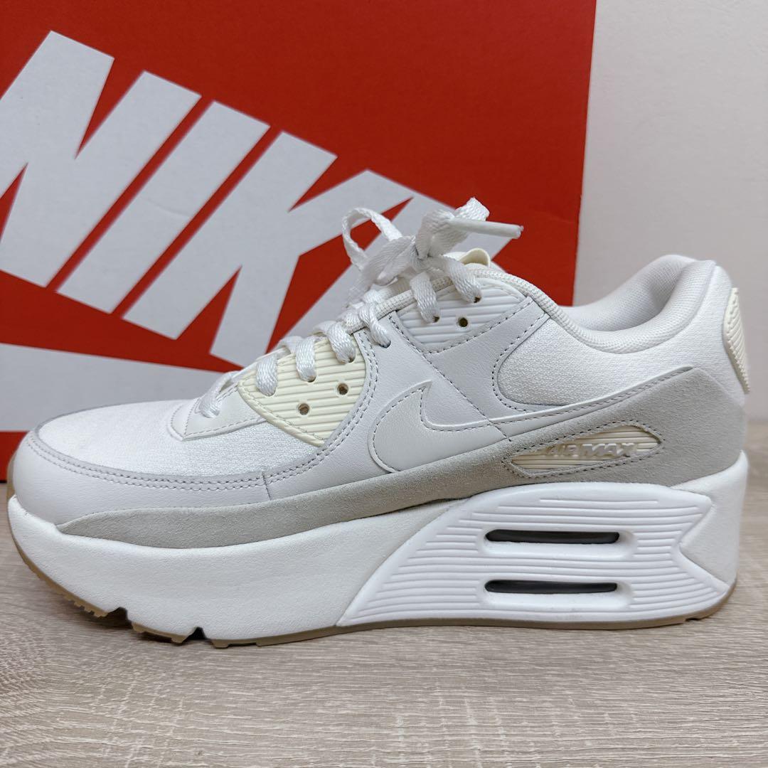 美品 ナイキ エア マックス 90 LV8 厚底 ホワイト 25.5