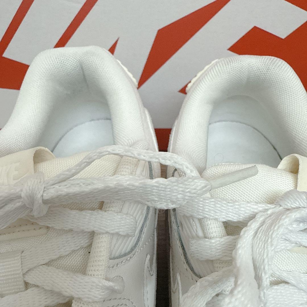 美品 ナイキ エア マックス 90 LV8 厚底 ホワイト 25.5