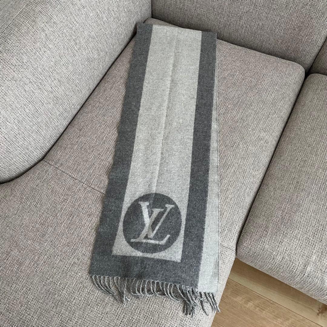 ルイ・ヴィトン M74205 グリ エシャルプ・ガーディフ マフラー ストール