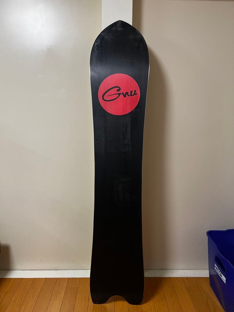 スノーボード Gnu something gnu 161cm