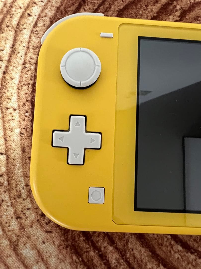 Nintendo Switch Lite イエロー　本体　箱なし