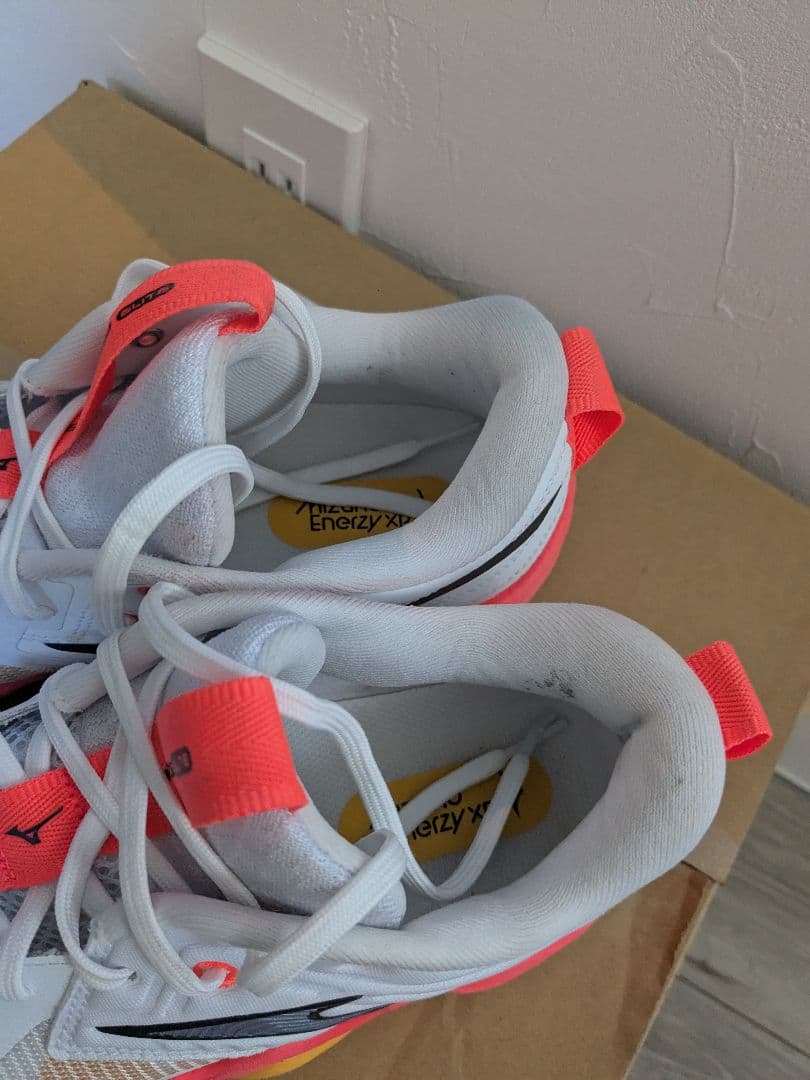 Mizuno ウェーブモーメンタムエリート　バレーボールシューズ　26cm