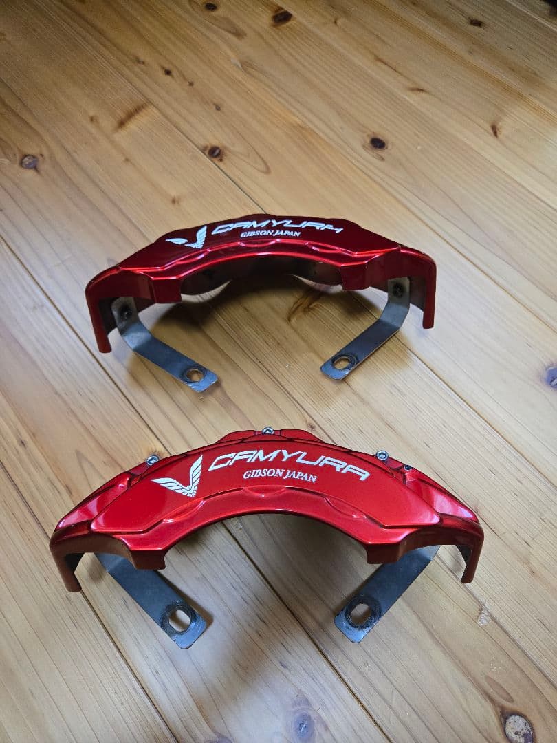 ハイエース　Gibson CAMYRA ブレーキキャリパーカバー(RED）