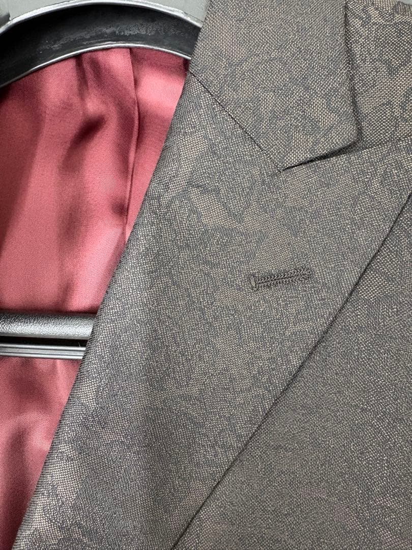 【美品】オーダーメイド イタリア製 総柄セットアップ スーツ 織り柄　高級感