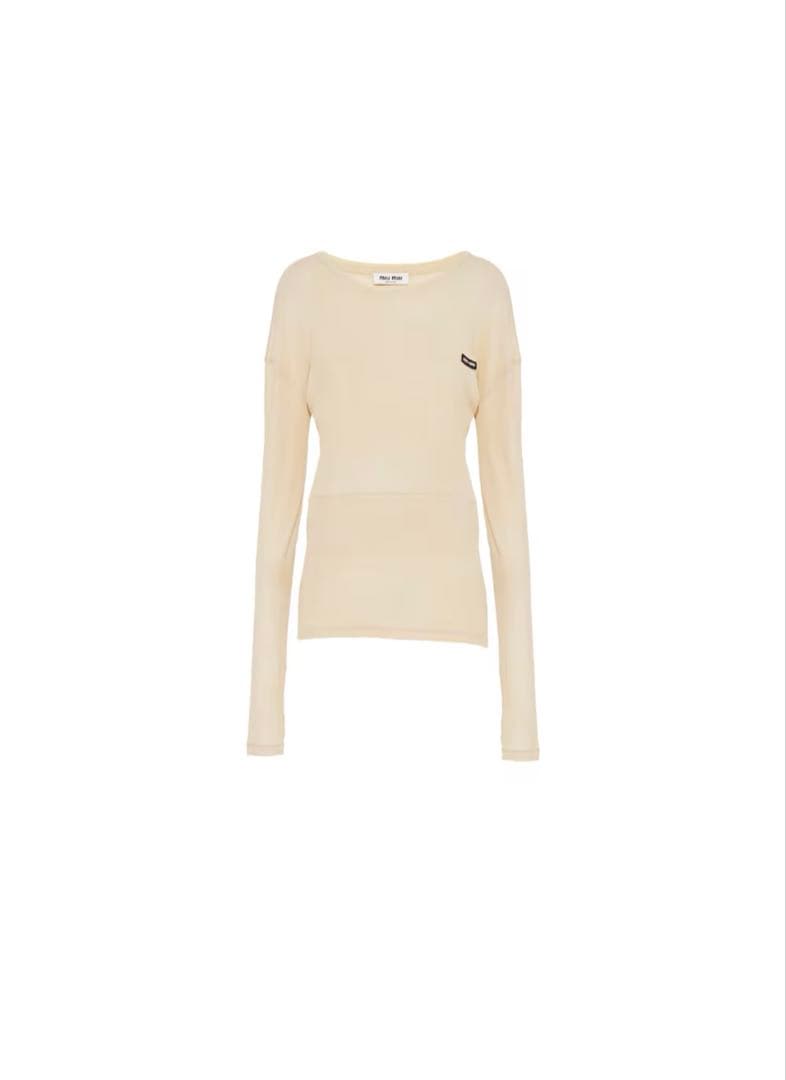 【新品未使用】miumiu リブ編み　ドレス　ベージュトップス ロゴ付き