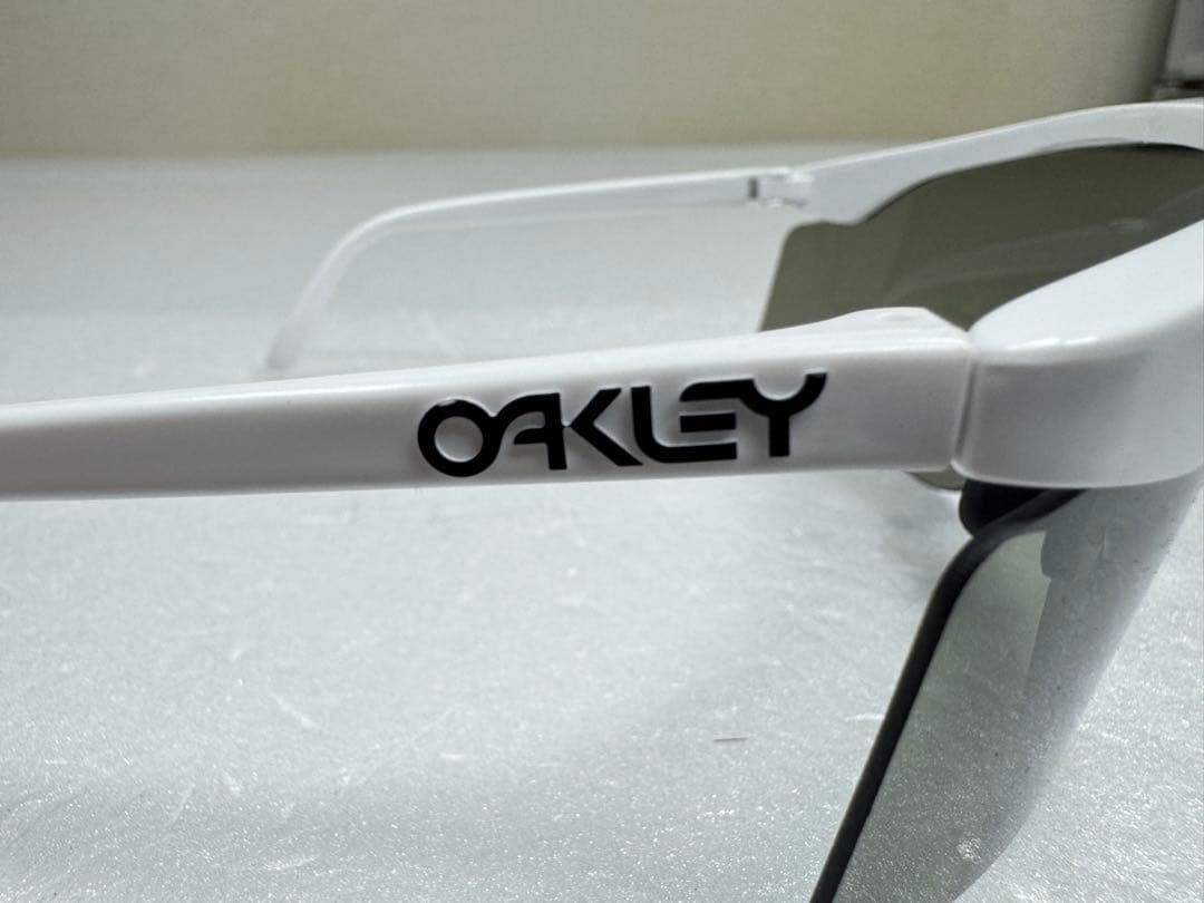 オークリー レーザーブレード　RAZOR BLADES サングラス