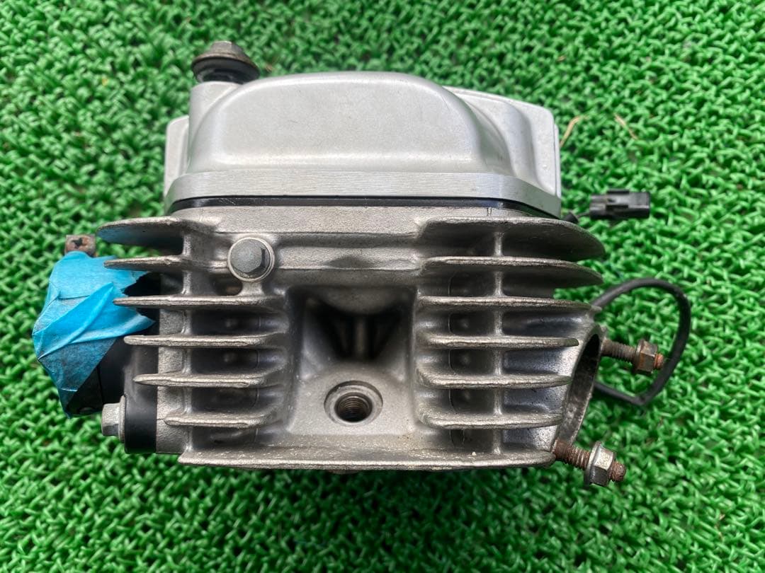 エイプ50FI 実働外し　シリンダーヘッド　インジェクション AC16AC18