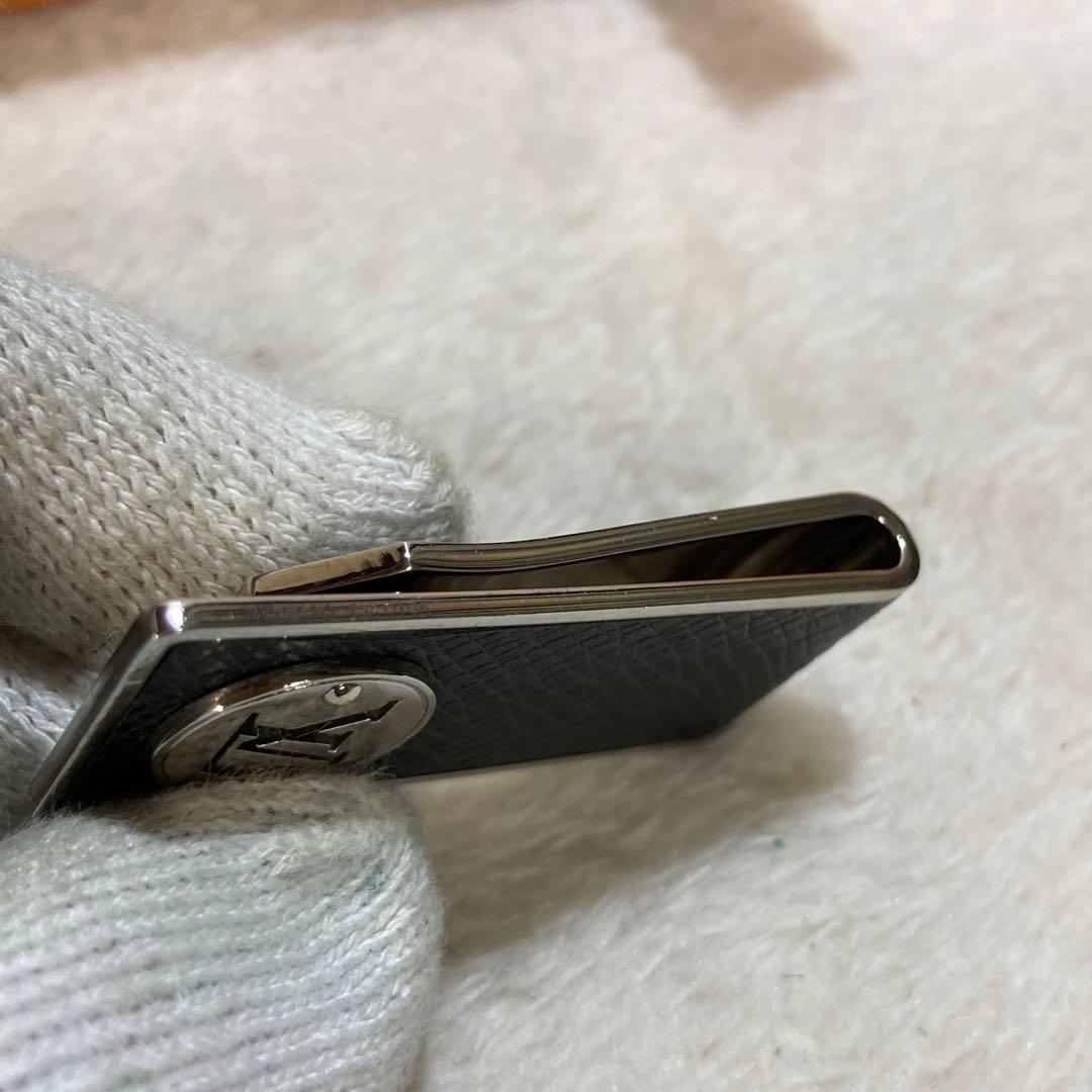 ！美品！　ルイヴィトン　マネークリップ　タイガ